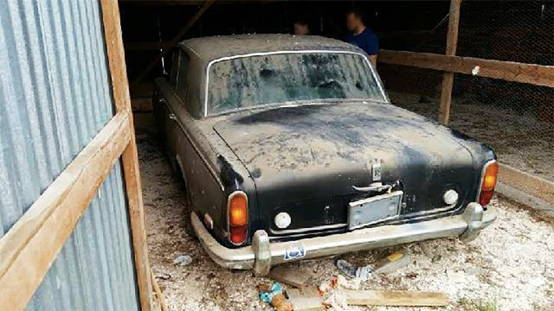Here be dragons. (Photo Credit: Craigslist)